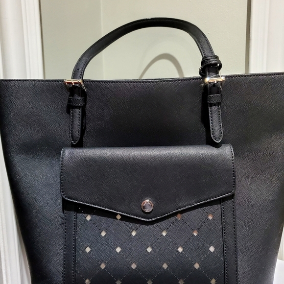 Purse - Picture 1 of 7